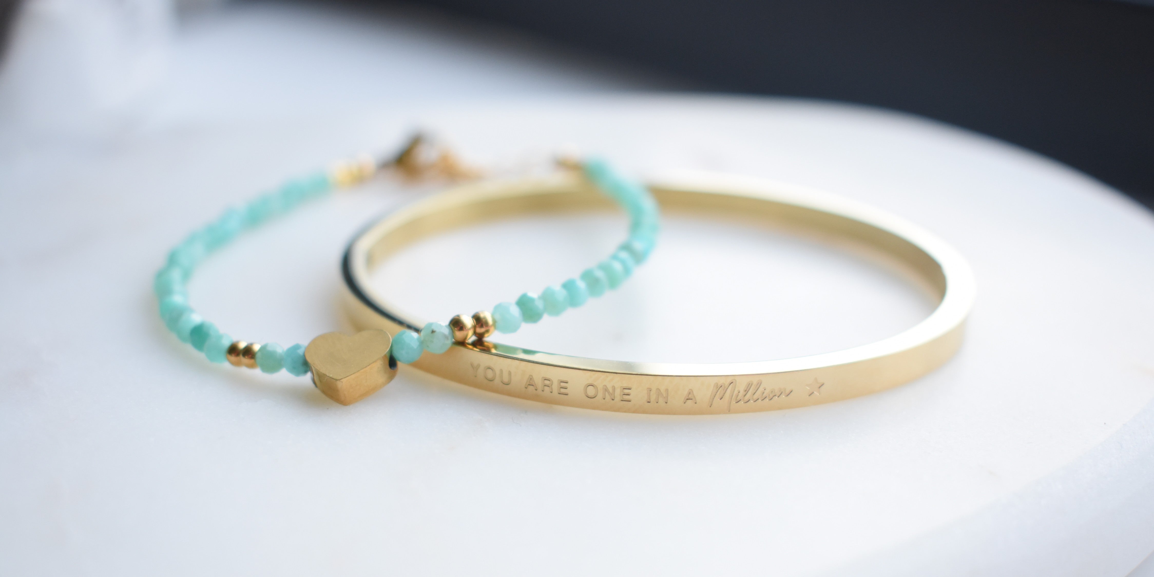 Armbanden met edelstenen