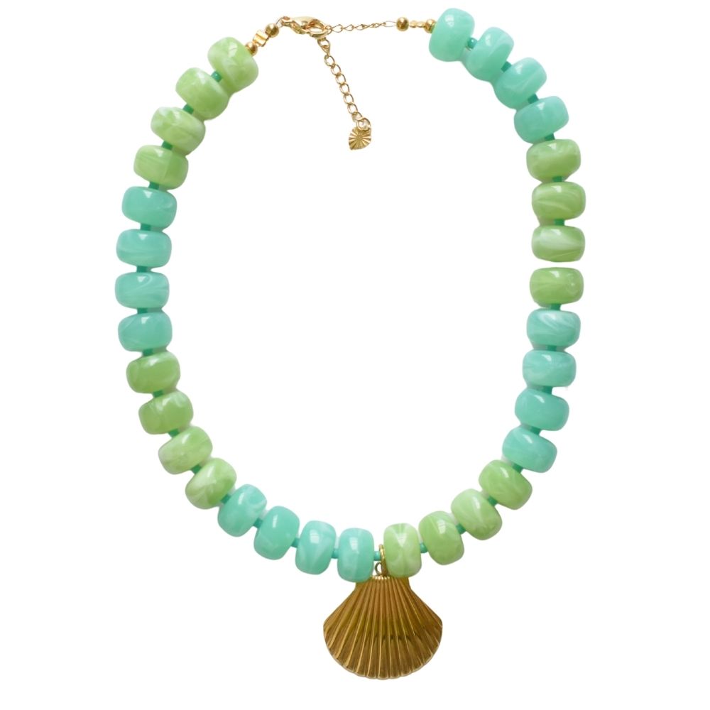 Grote kralen ketting met schelp