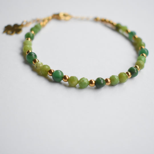 Armbandje jade edelstenen groen