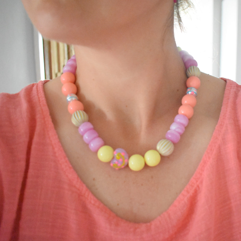 Kralen ketting met grote kralen roze